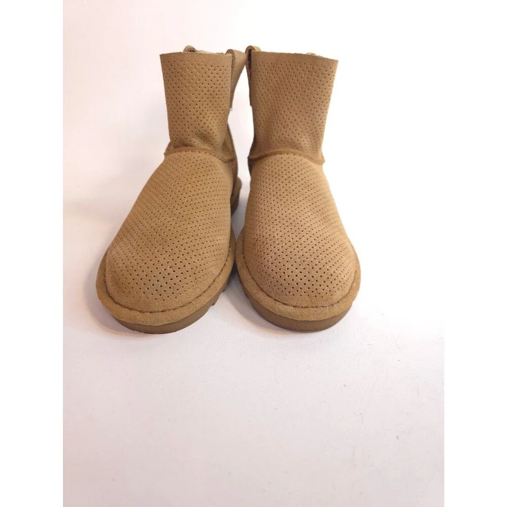UGG Classic Unlined Mini Perf Boots Tawny Suede Perforated Women’s Size 7